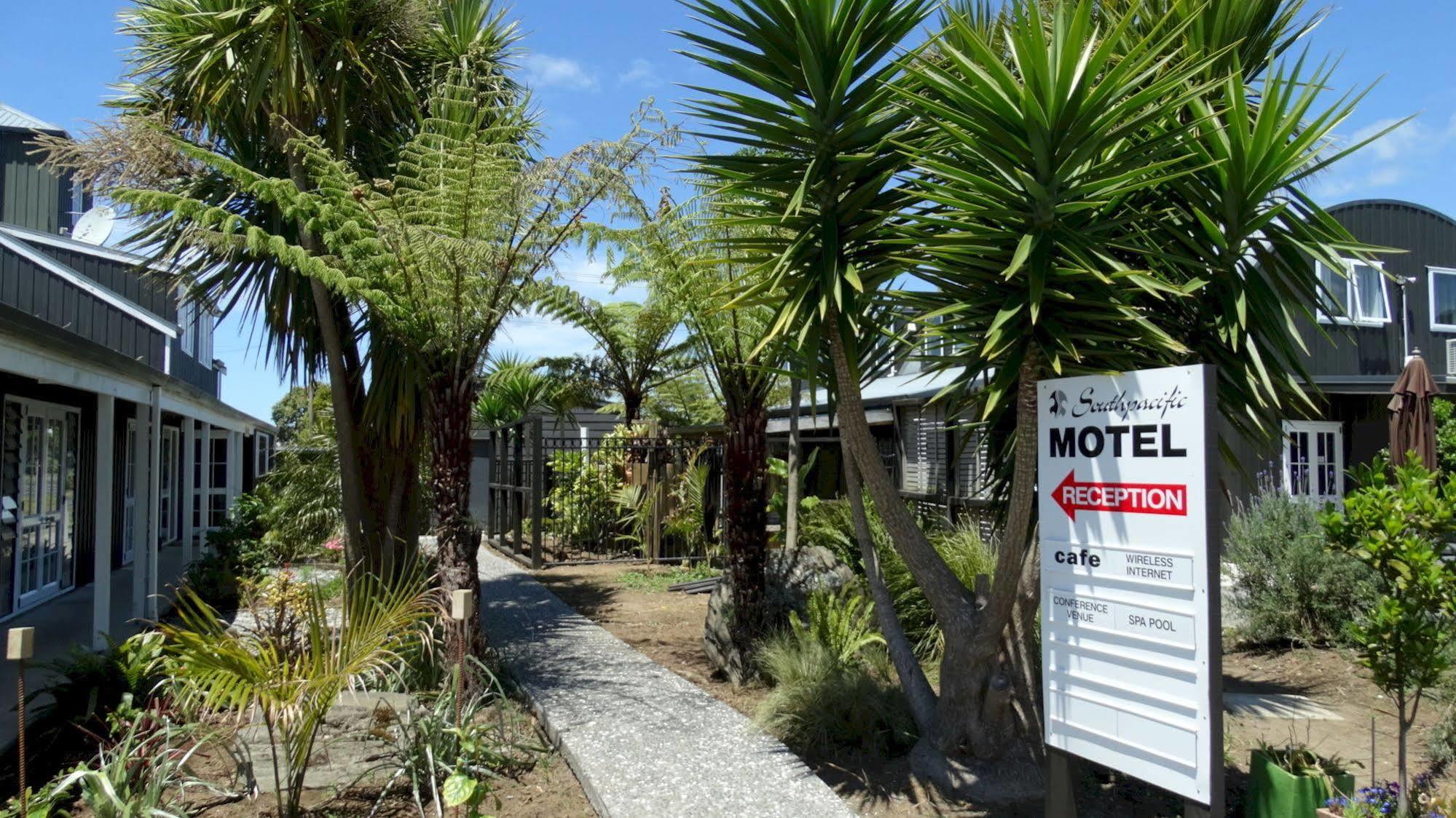Southpacific Motel Вангамата Екстер'єр фото